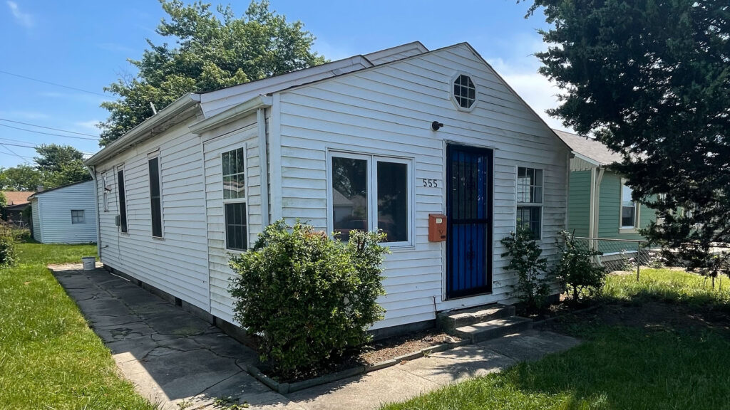555 Leeds - Sell your house as is fast